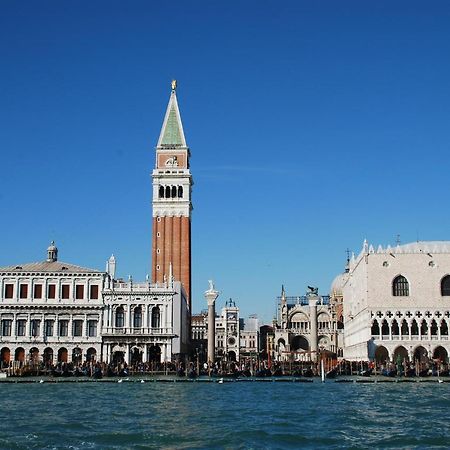 Canal Tron Venice Luaran gambar