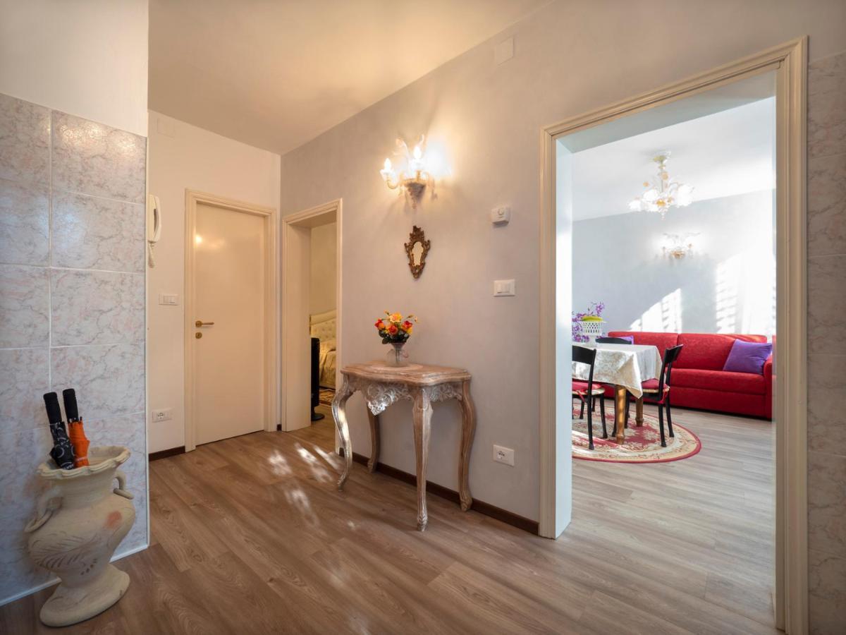 Canal Tron Venice Luaran gambar