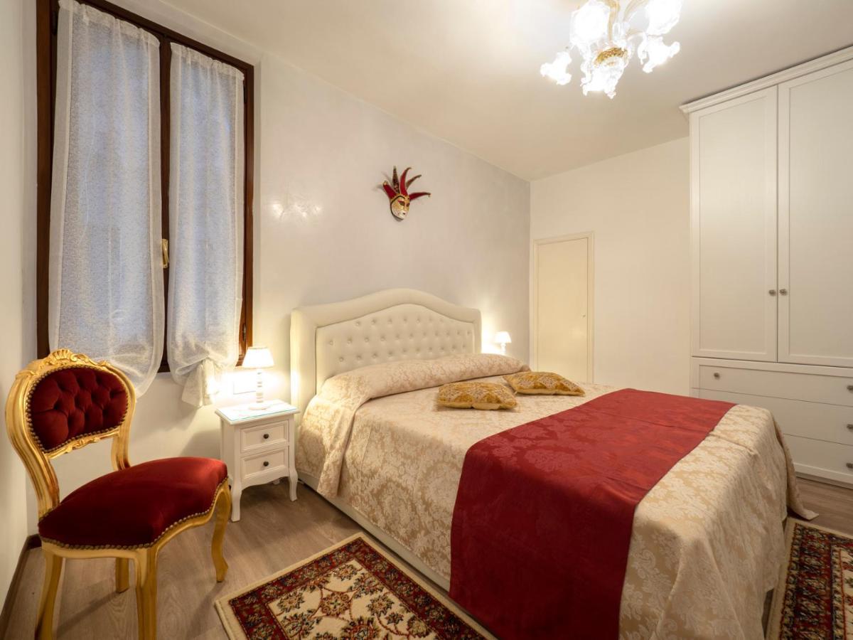 Canal Tron Venice Luaran gambar