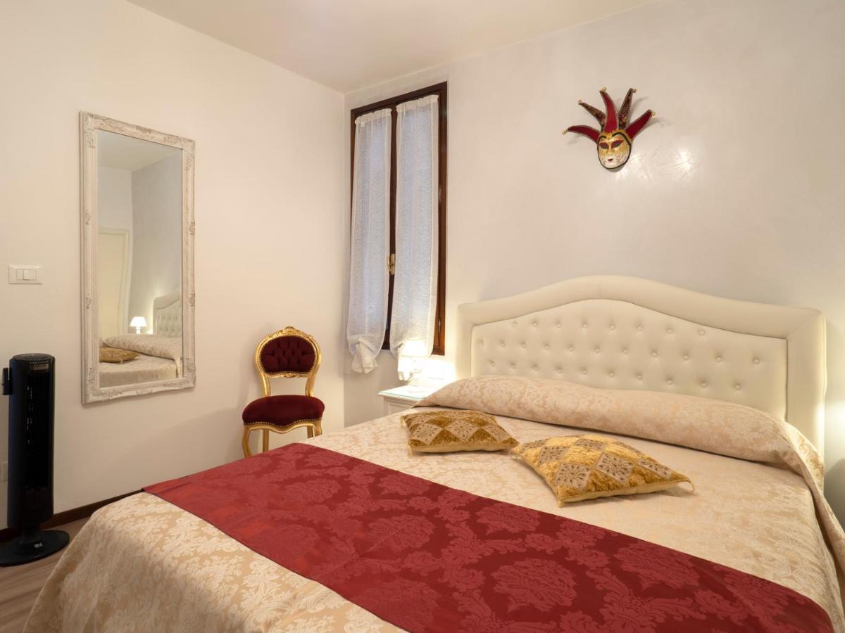 Canal Tron Venice Luaran gambar