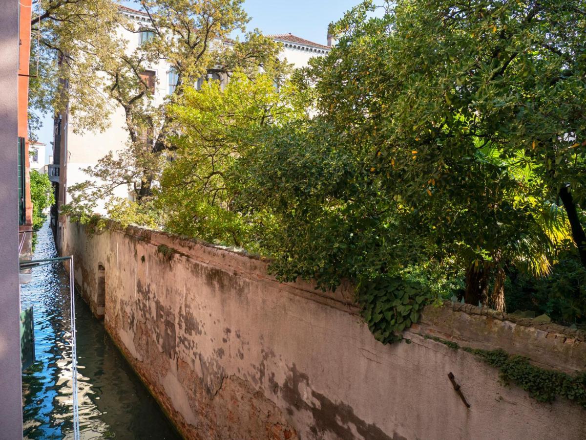 Canal Tron Venice Luaran gambar